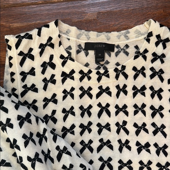 Black and White Bow Patterned Cardigan and Shell Set - Picture 4 of 7